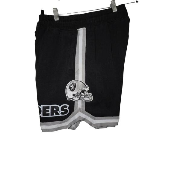 Las Vegas Raiders Black Graphic Shorts – Embroidered Logo, Side Stripes, Size M - Picture 11 of 12